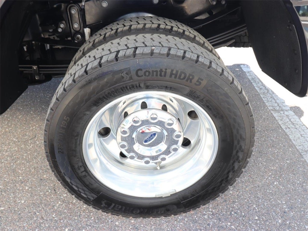 2025 Ford F-450SD Platinum DRW