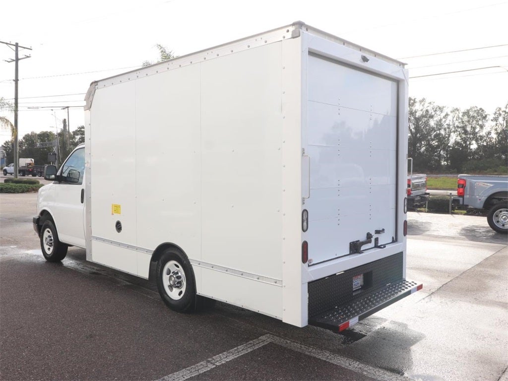 2022 GMC Savana 3500 Work Van