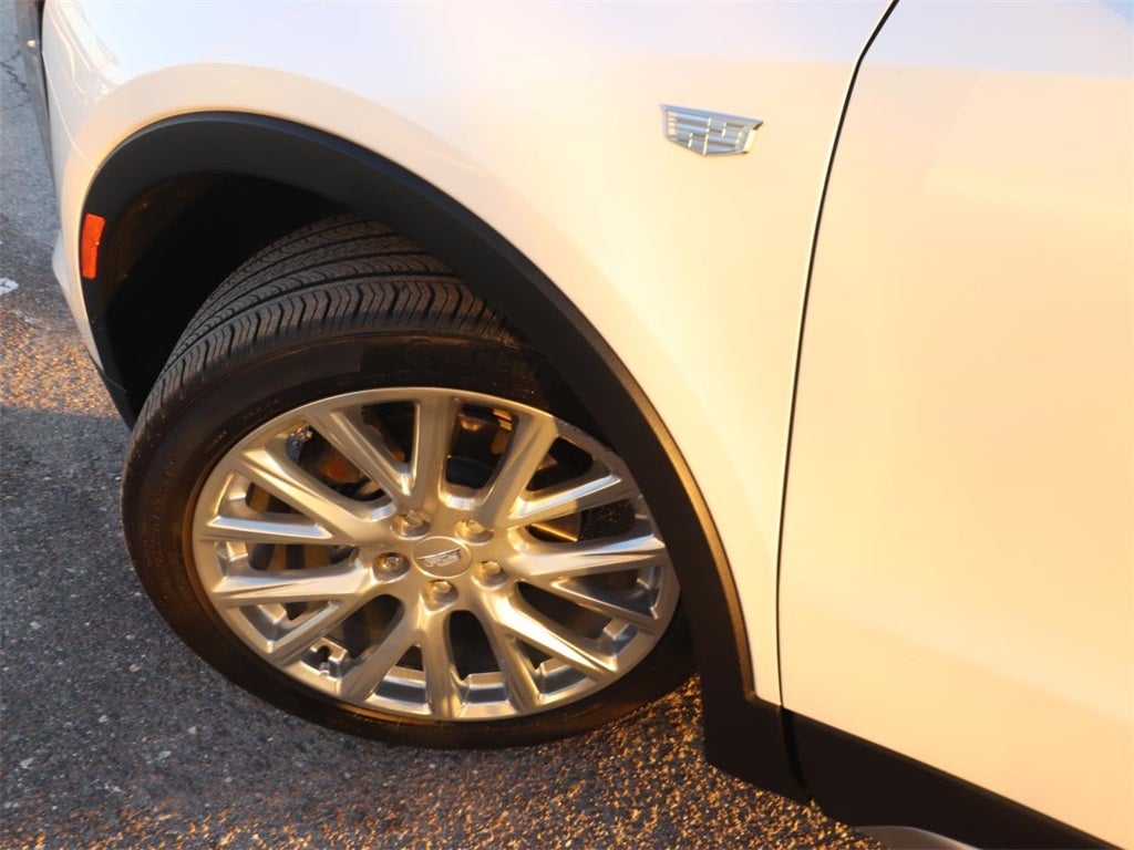 2022 Cadillac XT4 Premium Luxury