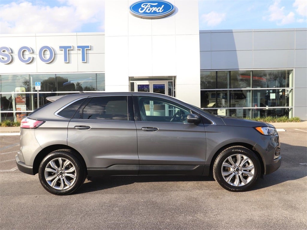 2024 Ford Edge Titanium