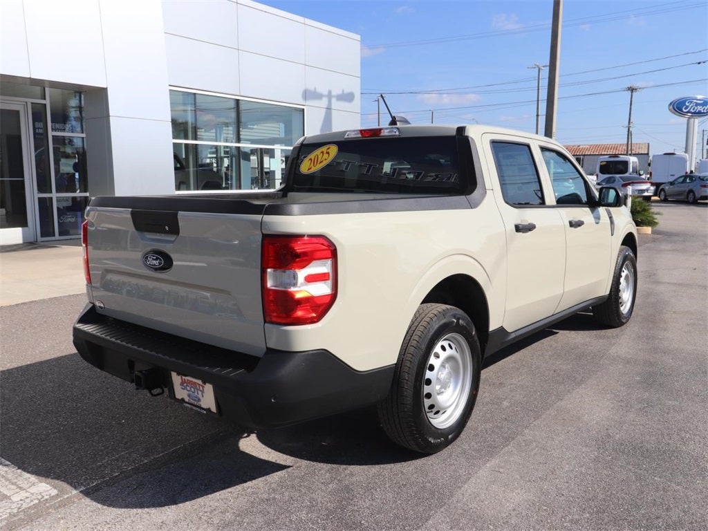 2025 Ford Maverick XL