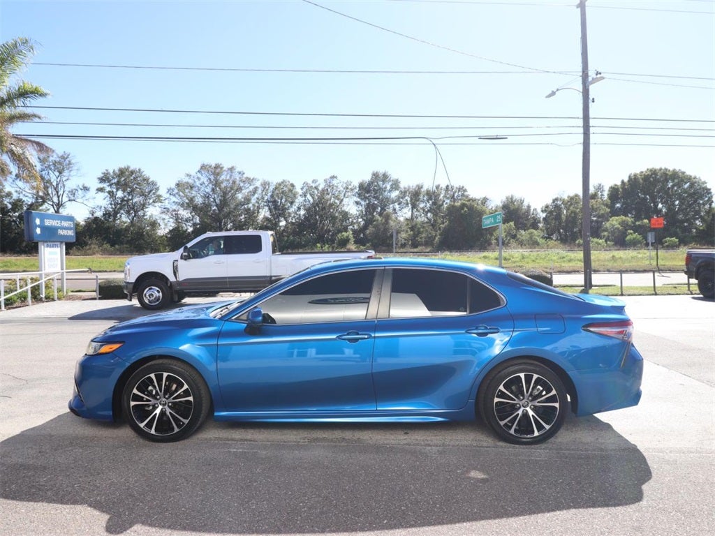 2018 Toyota Camry SE