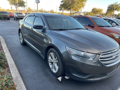 2017 Ford Taurus SE