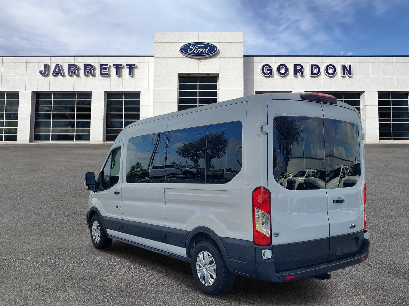 2022 Ford Transit-350 XL