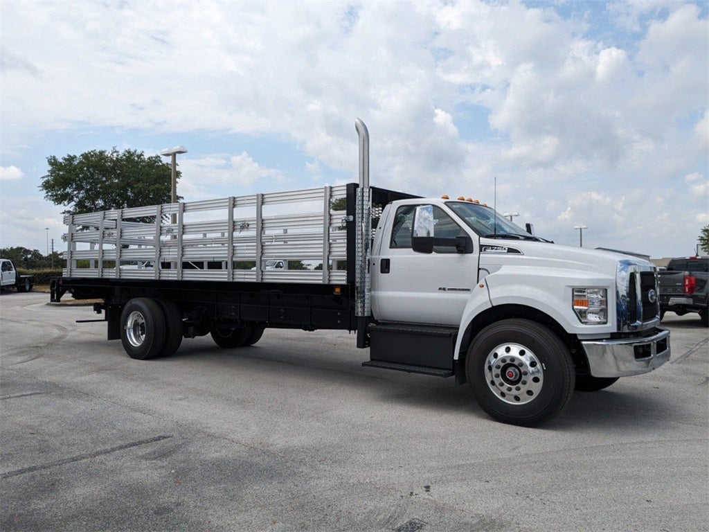 2024 Ford F-750SD Base