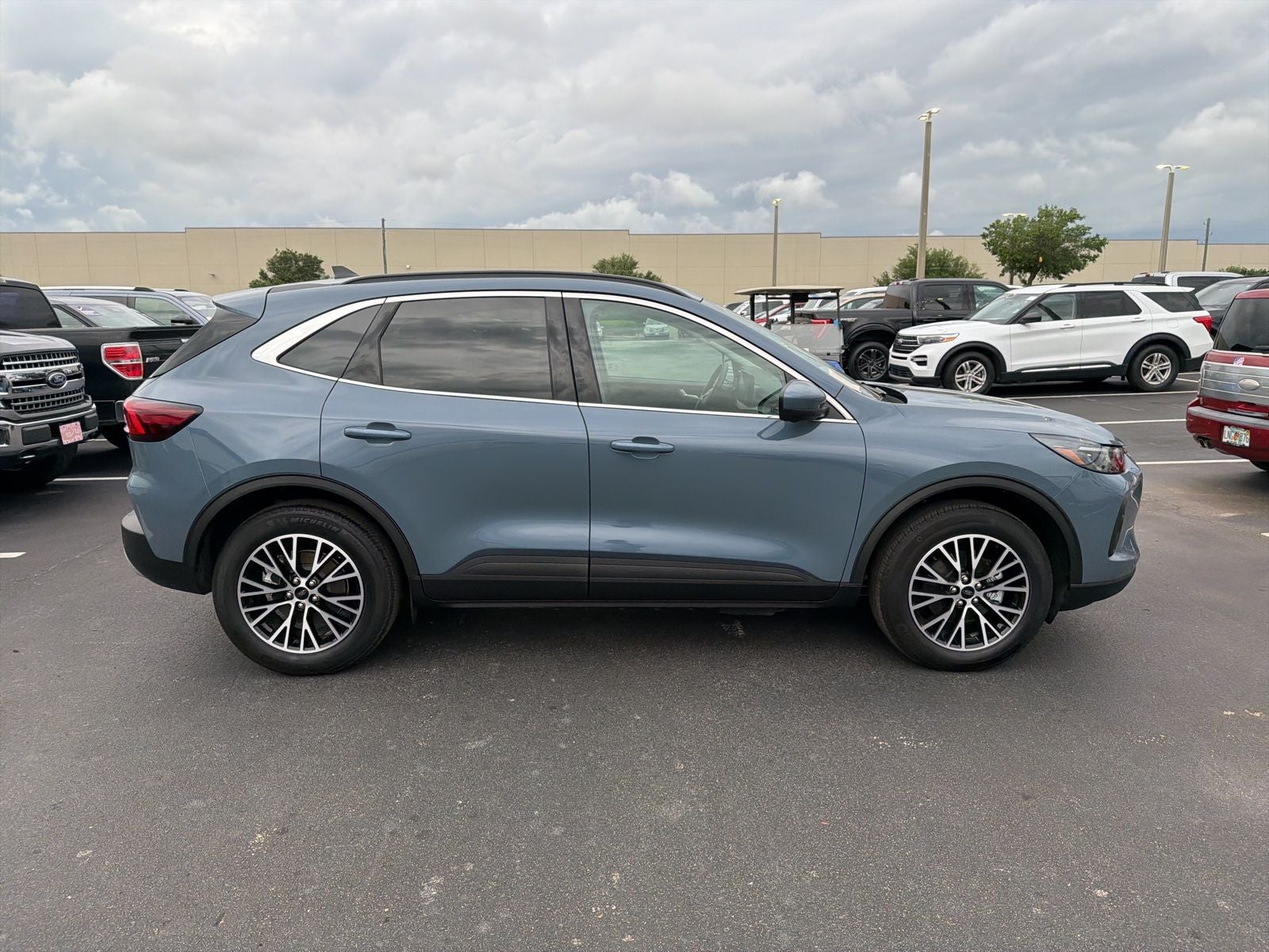 2025 Ford Escape Plug-In Hybrid Base