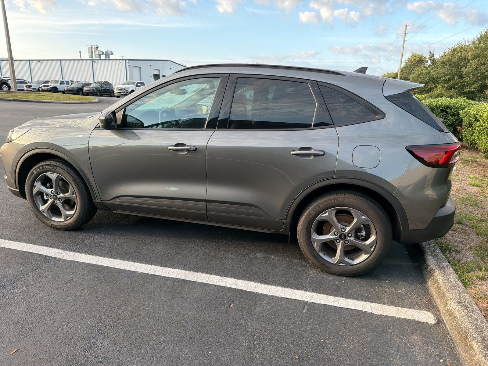 2025 Ford Escape Hybrid ST-Line Select