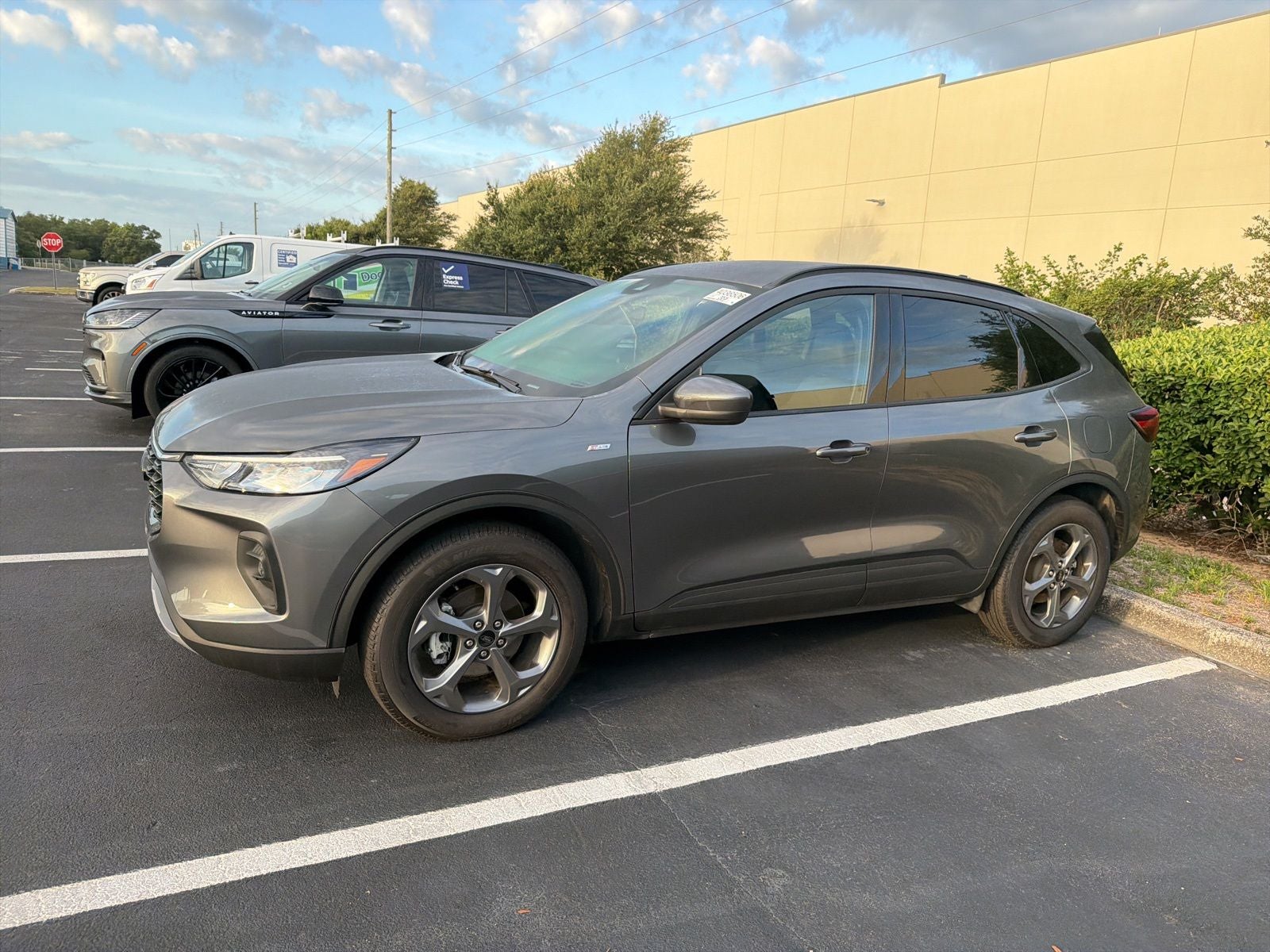 2025 Ford Escape Hybrid ST-Line Select