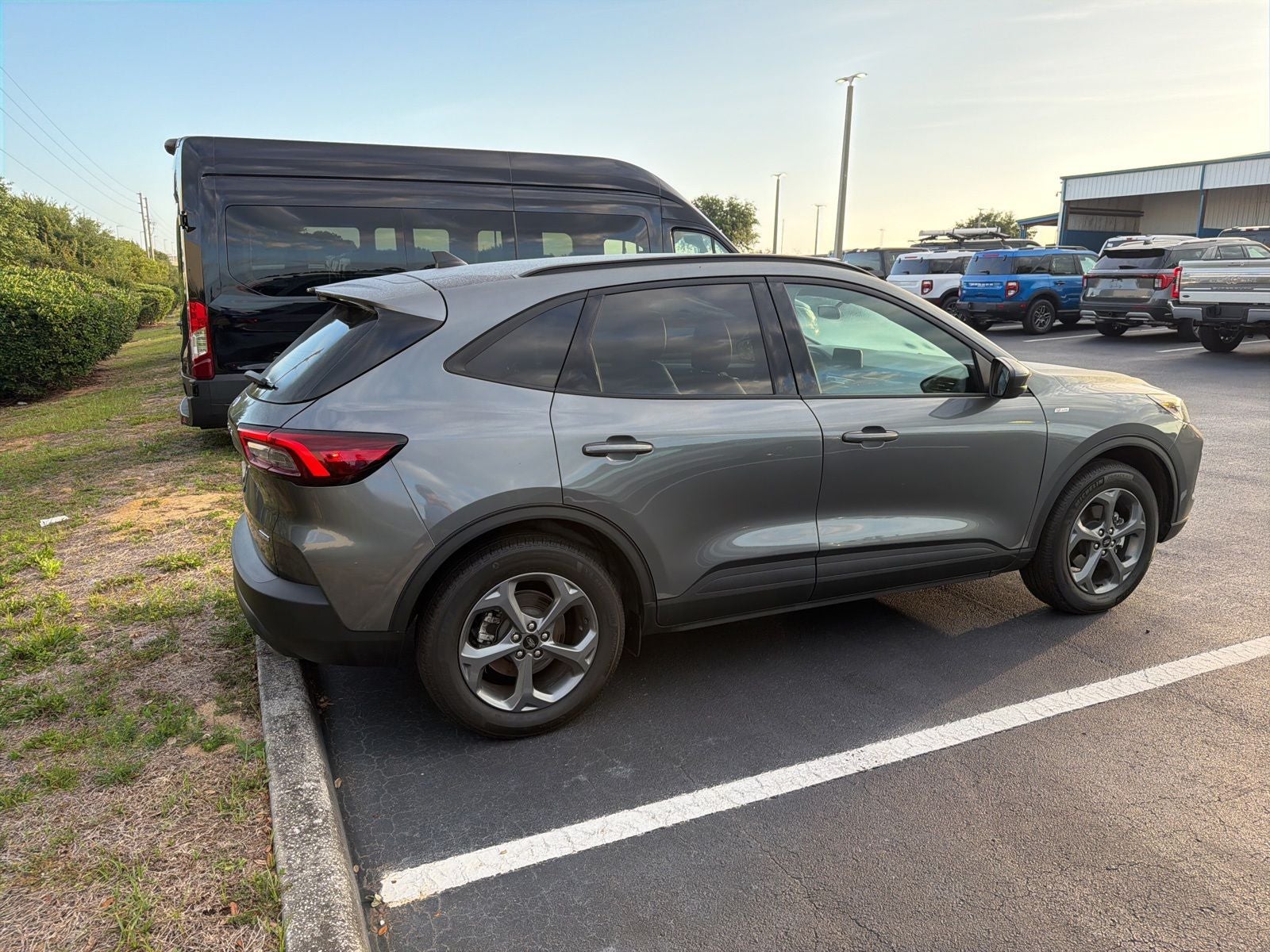2025 Ford Escape Hybrid ST-Line Select