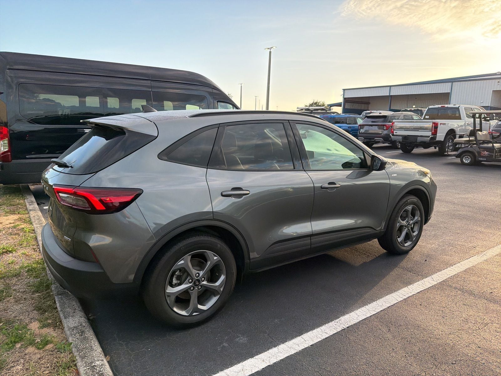 2025 Ford Escape Hybrid ST-Line Select