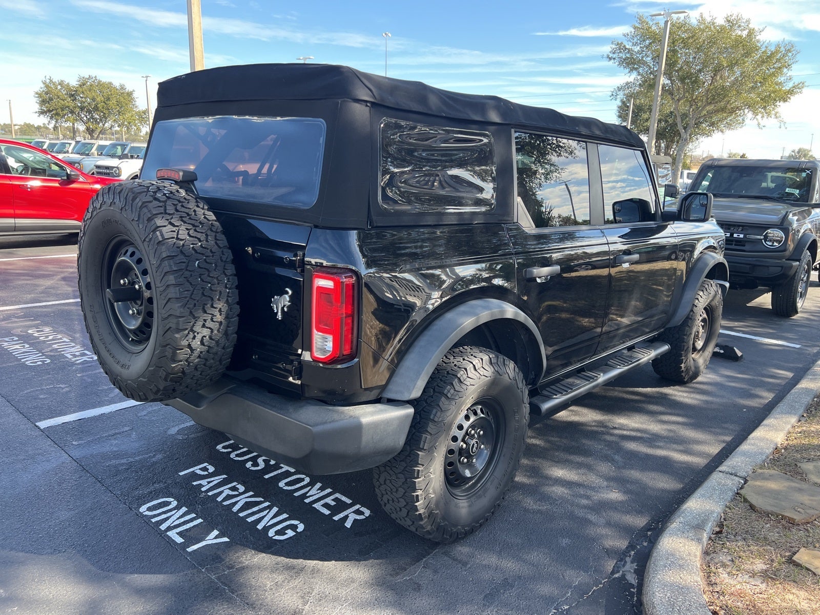 2021 Ford Bronco Base