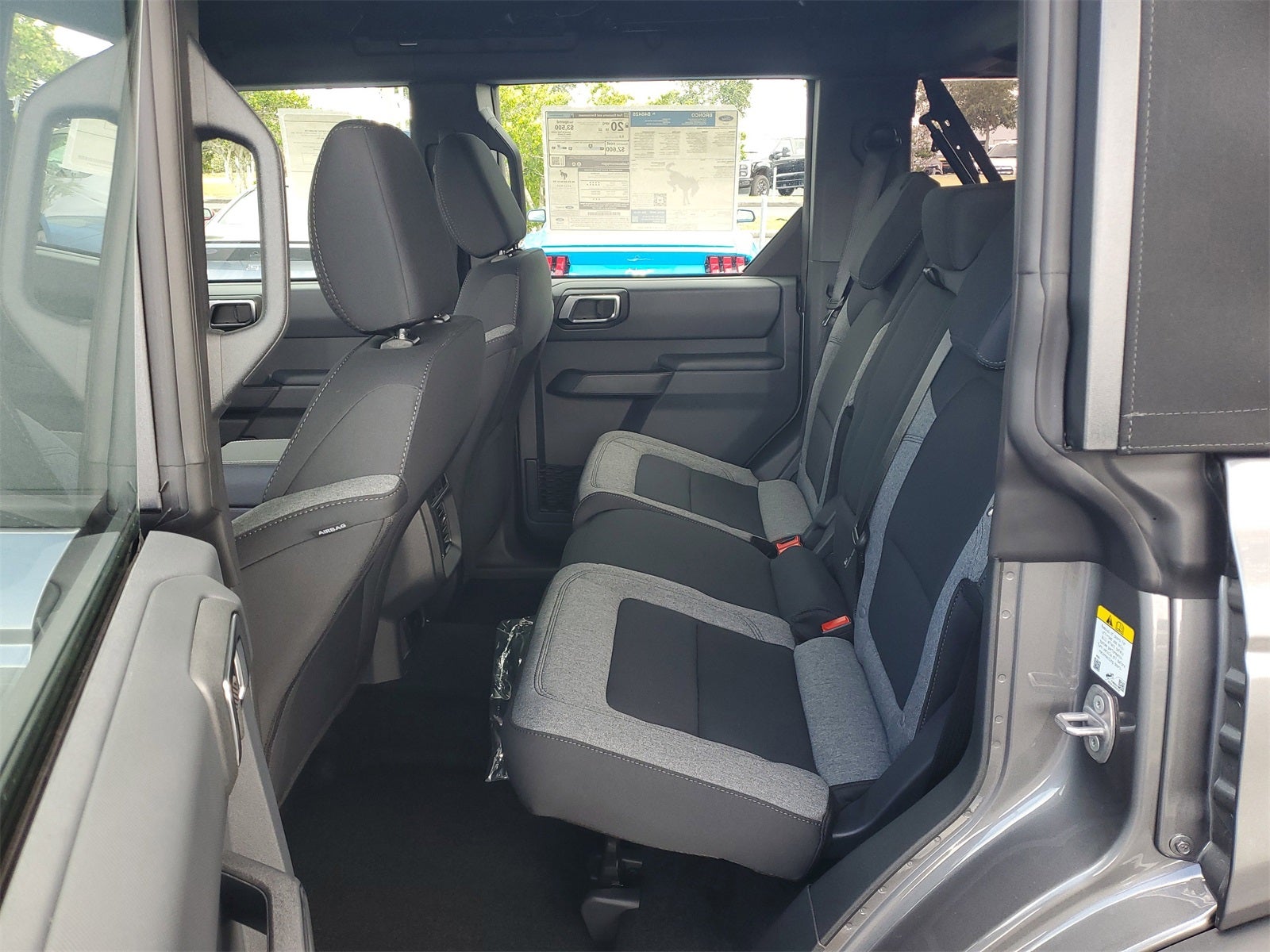 2025 Ford Bronco Base