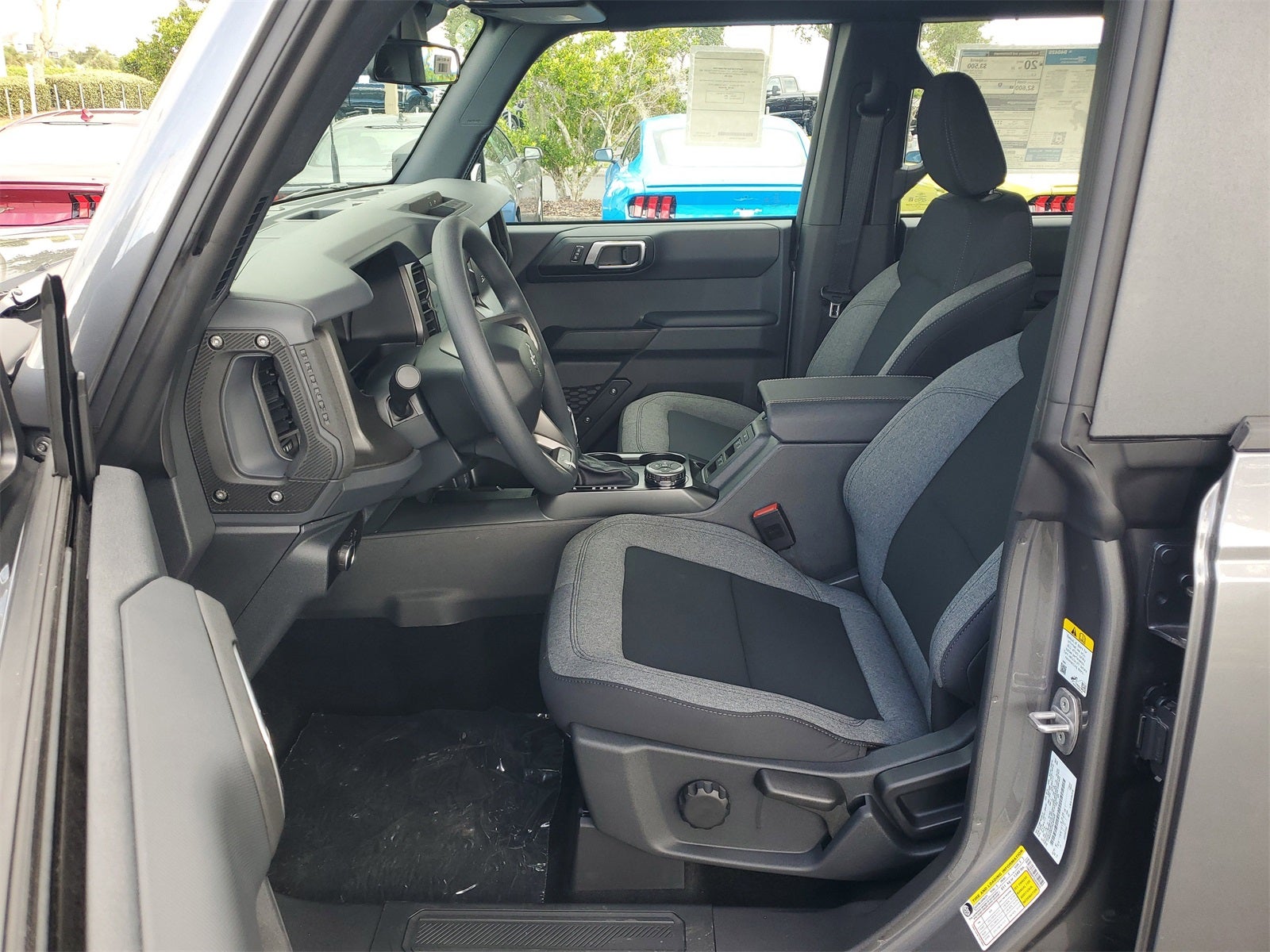 2025 Ford Bronco Base