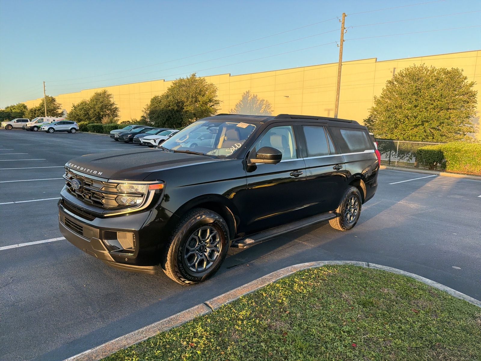 2025 Ford Expedition Max Active