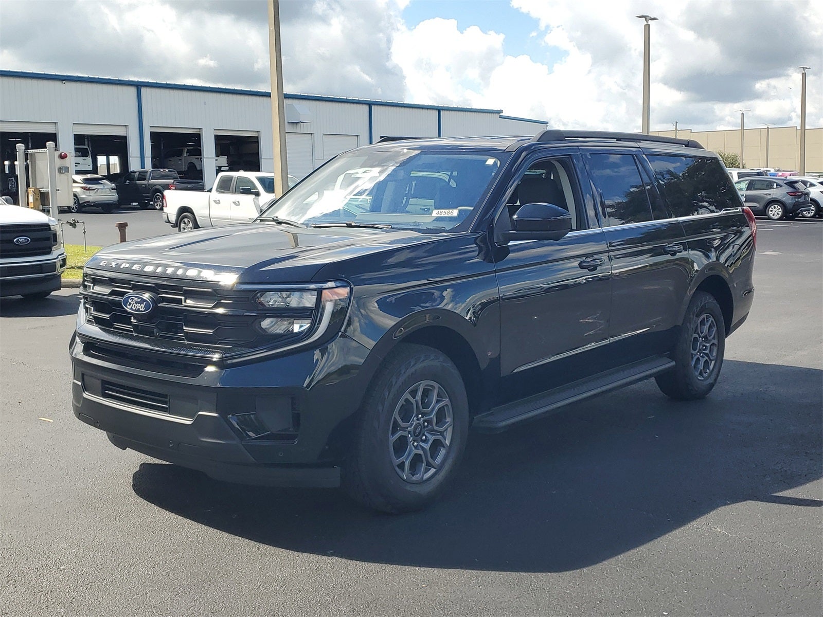 2025 Ford Expedition Max Active