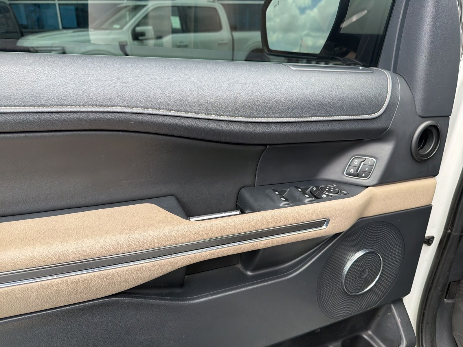 2022 Ford Expedition Max XLT