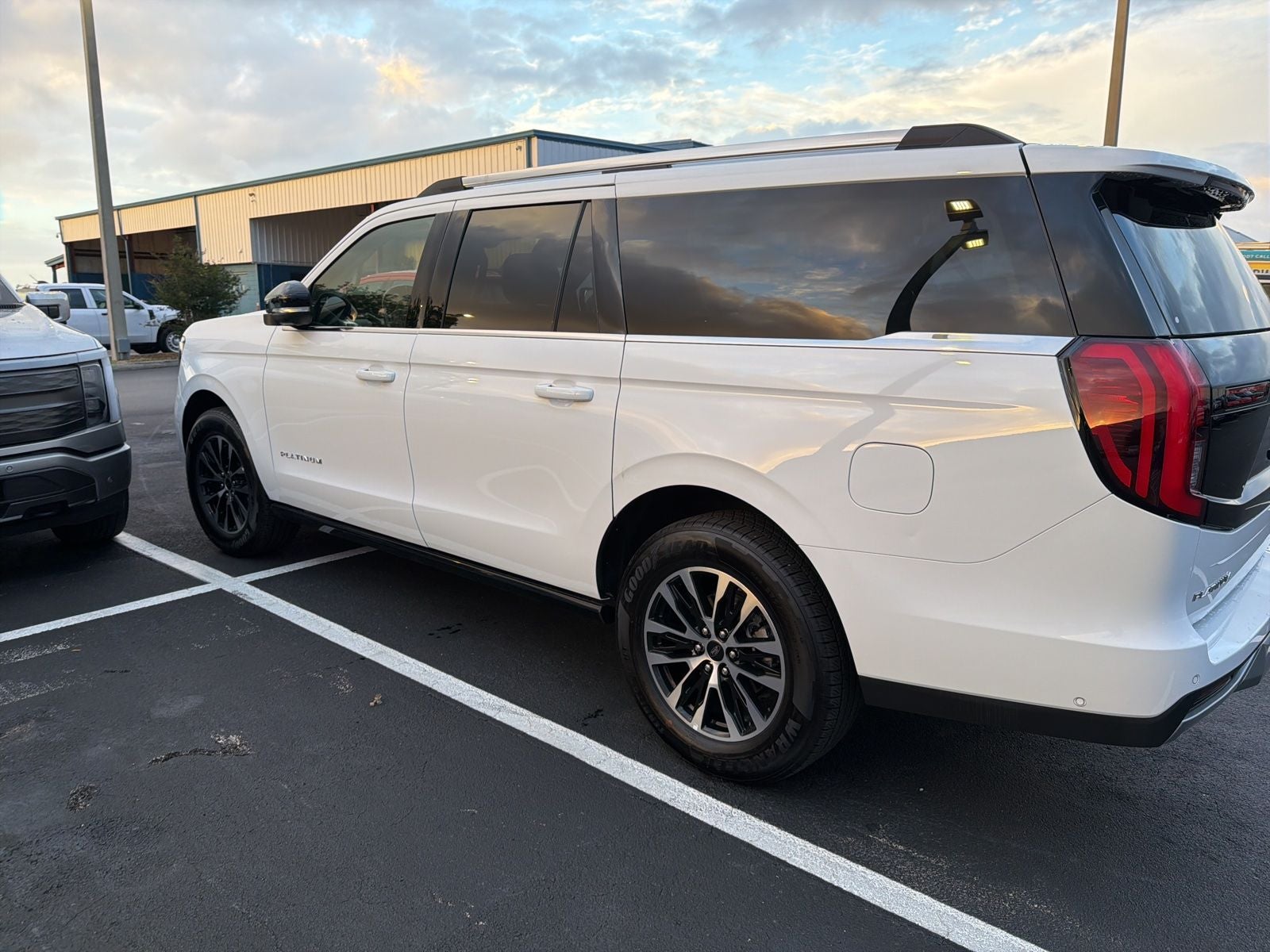 2025 Ford Expedition Max Platinum