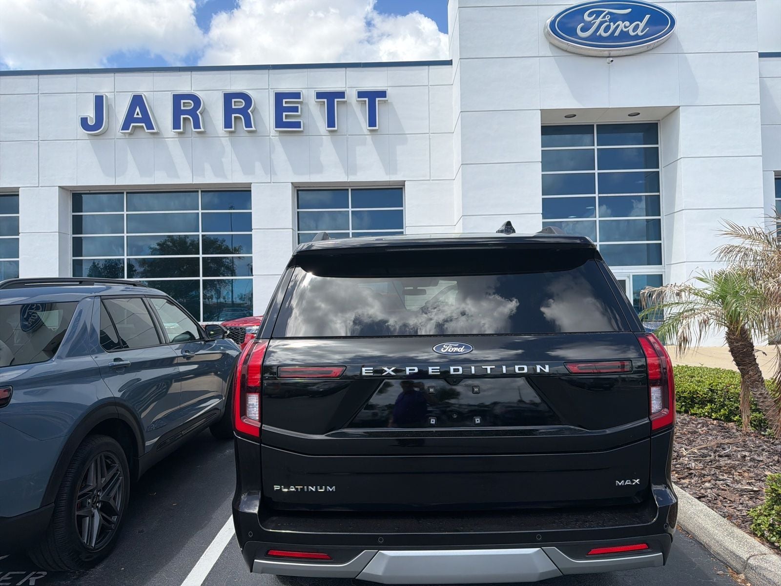 2025 Ford Expedition Max Platinum