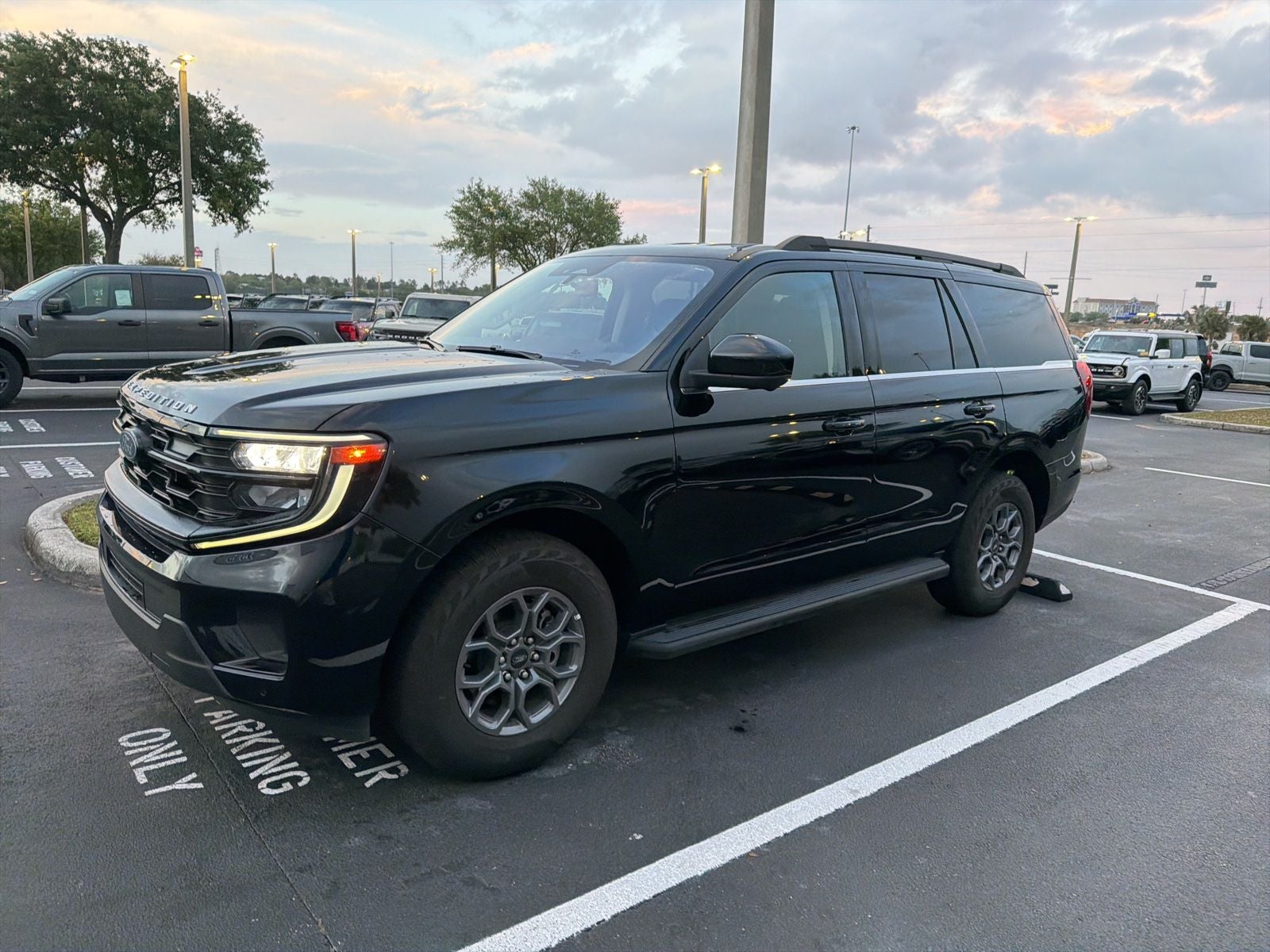 2025 Ford Expedition Active