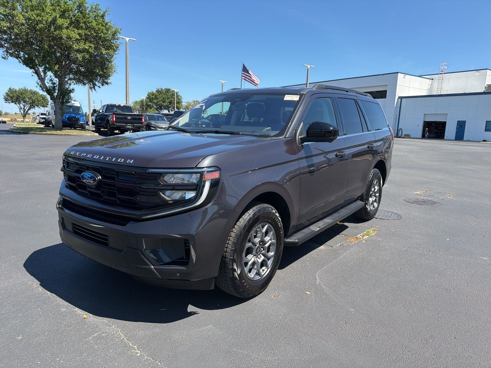 2025 Ford Expedition Active