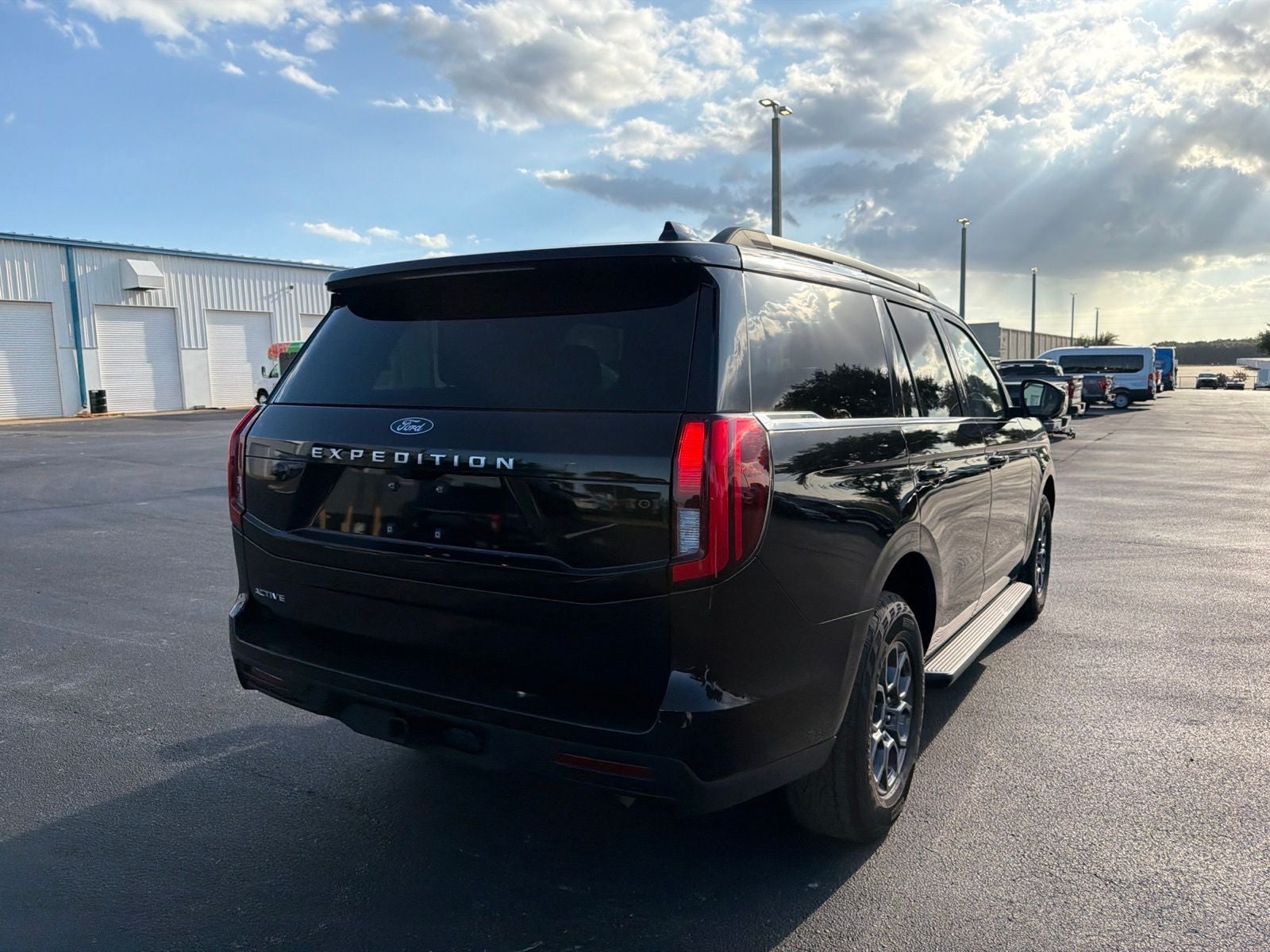 2025 Ford Expedition Active