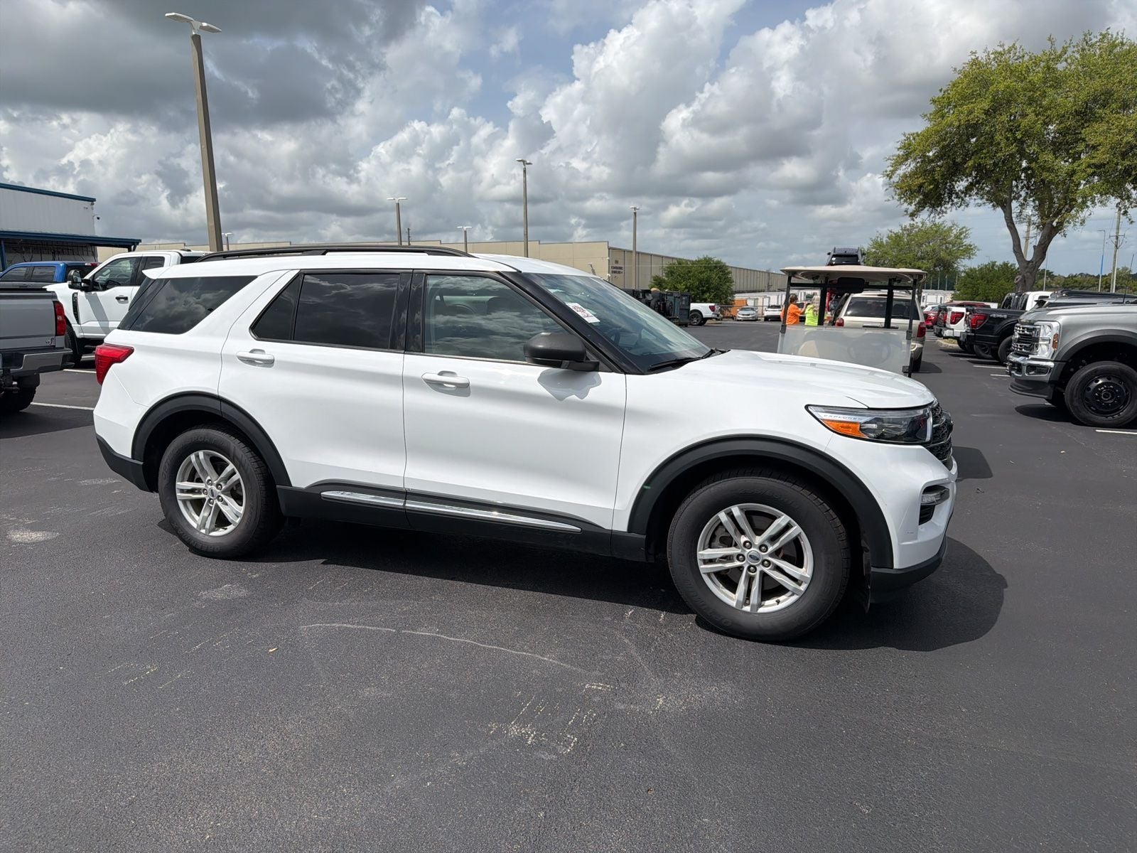 2024 Ford Explorer XLT