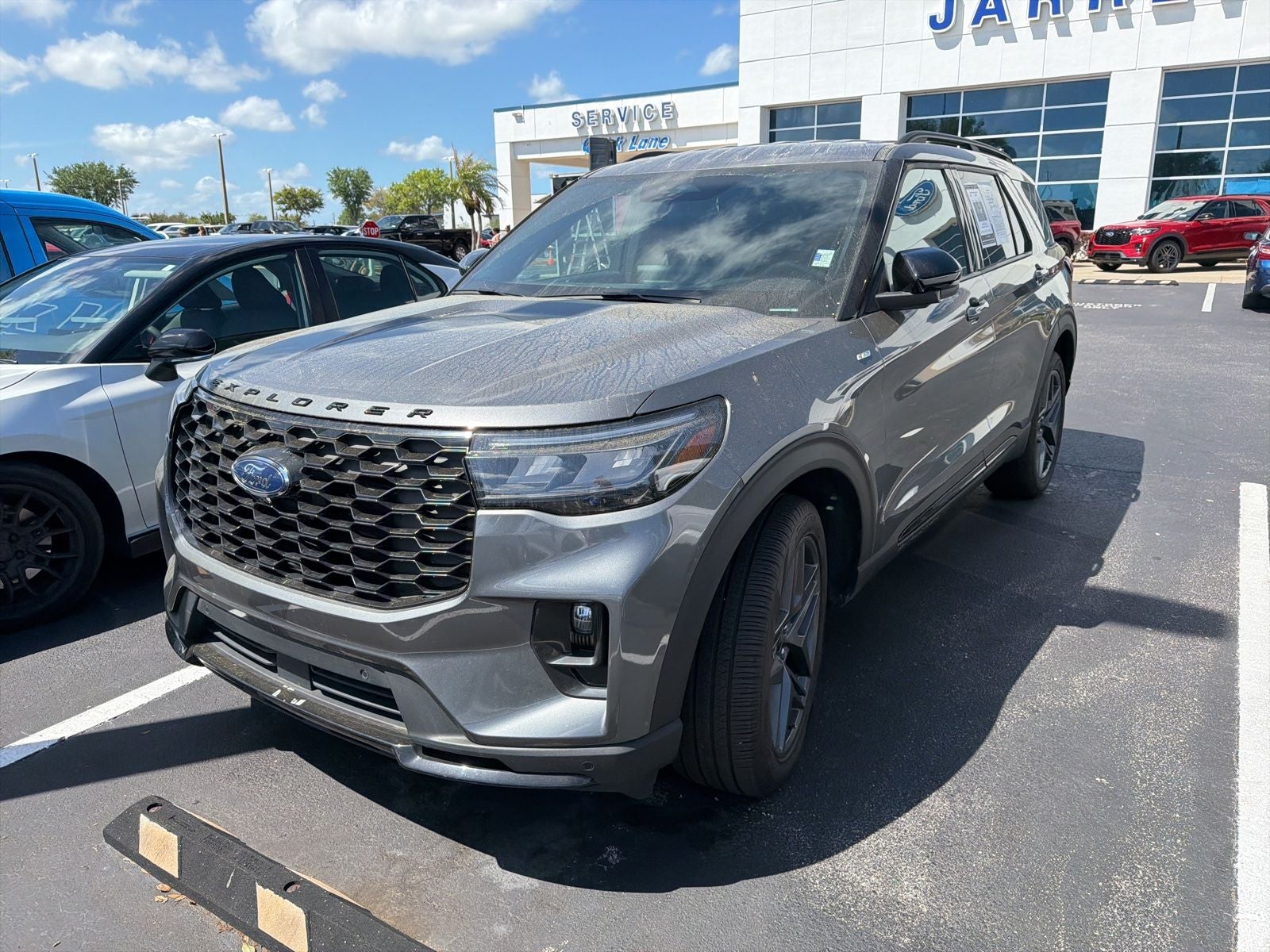 2025 Ford Explorer ST-Line