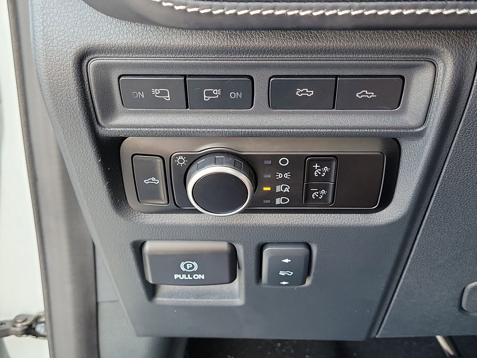 2023 Ford F-150 Lightning Platinum