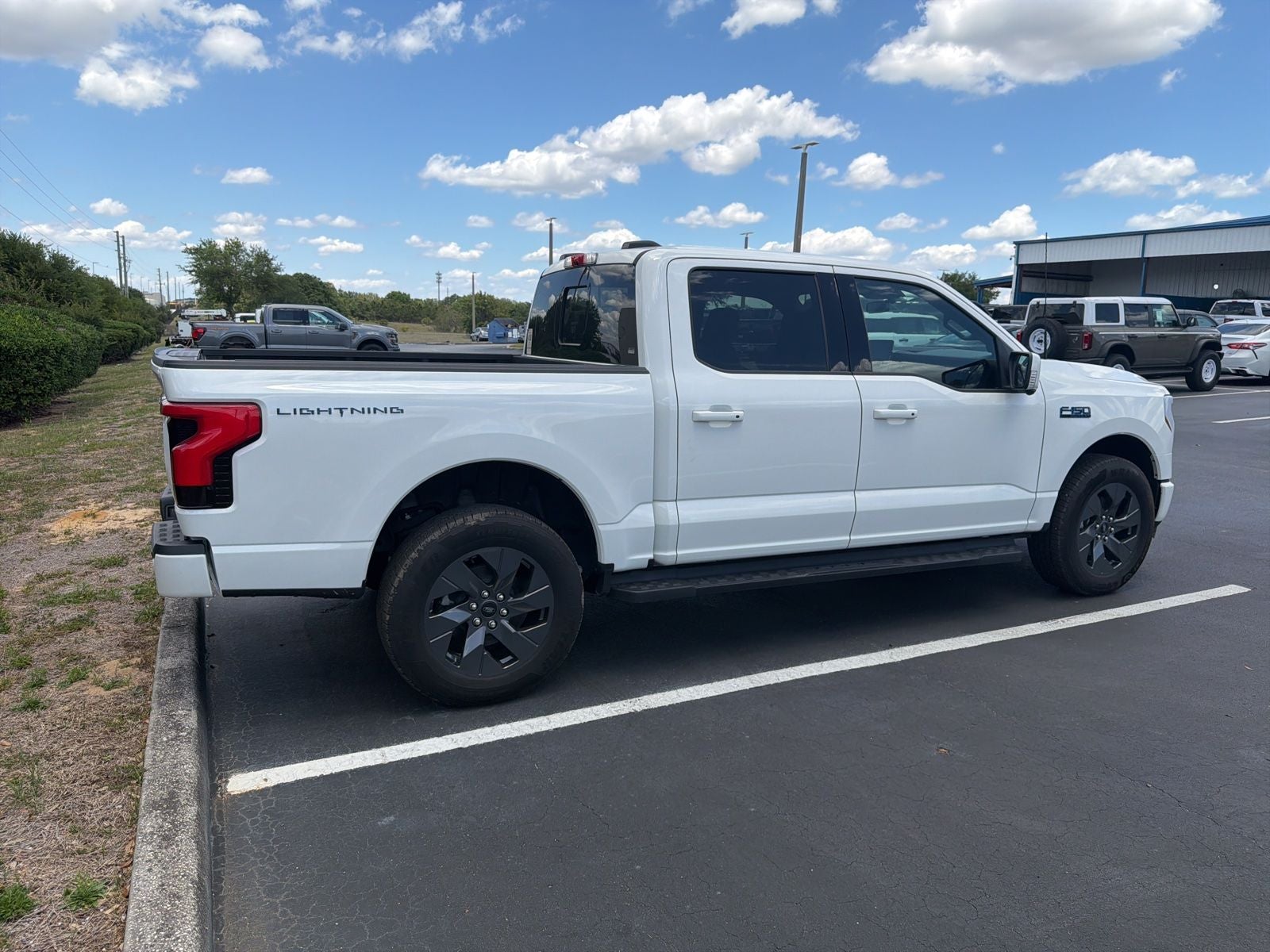2024 Ford F-150 Lightning Lariat