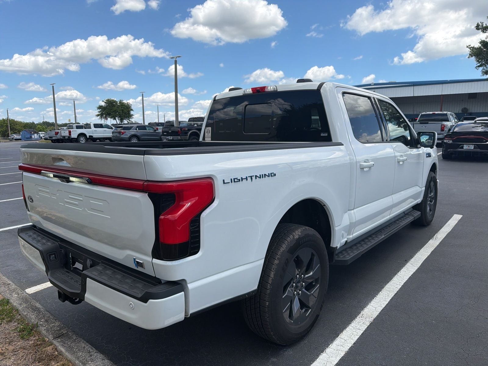 2024 Ford F-150 Lightning Lariat