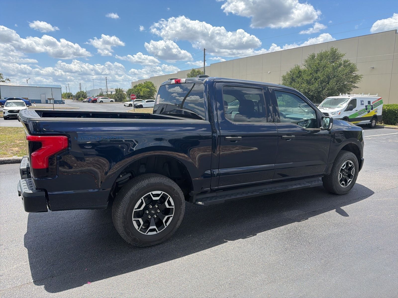 2023 Ford F-150 Lightning XLT