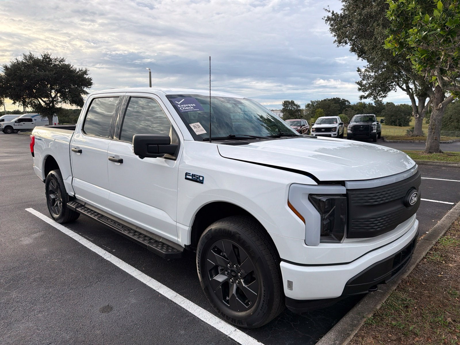 2024 Ford F-150 Lightning XLT