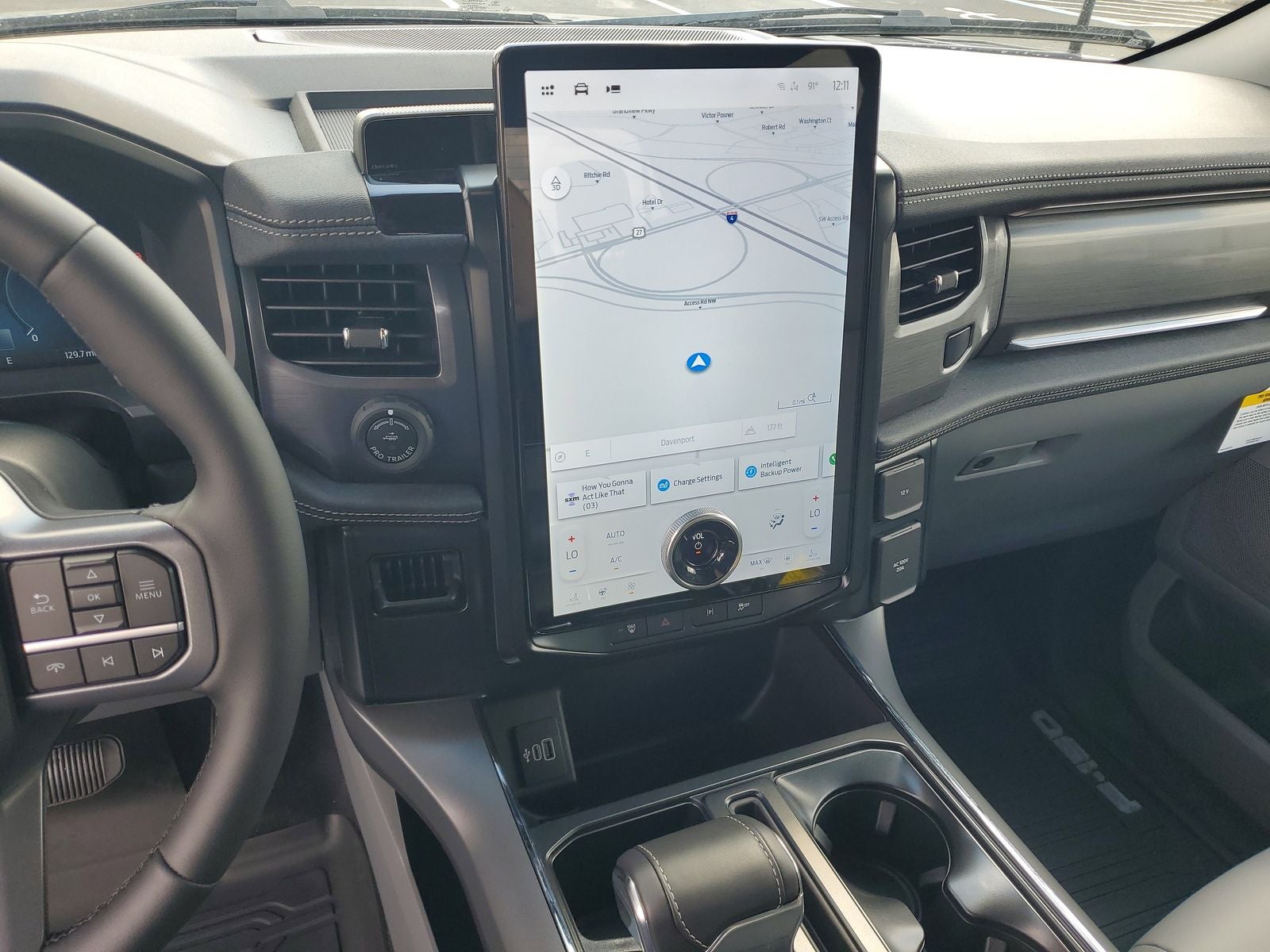 2025 Ford F-150 Lightning Flash