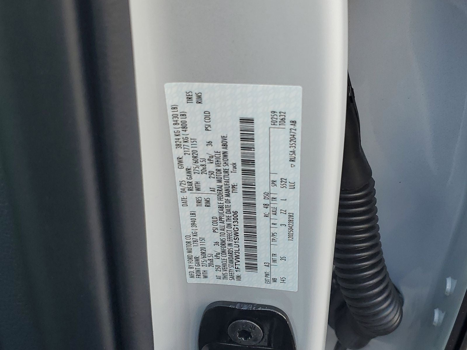 2025 Ford F-150 Lightning Flash