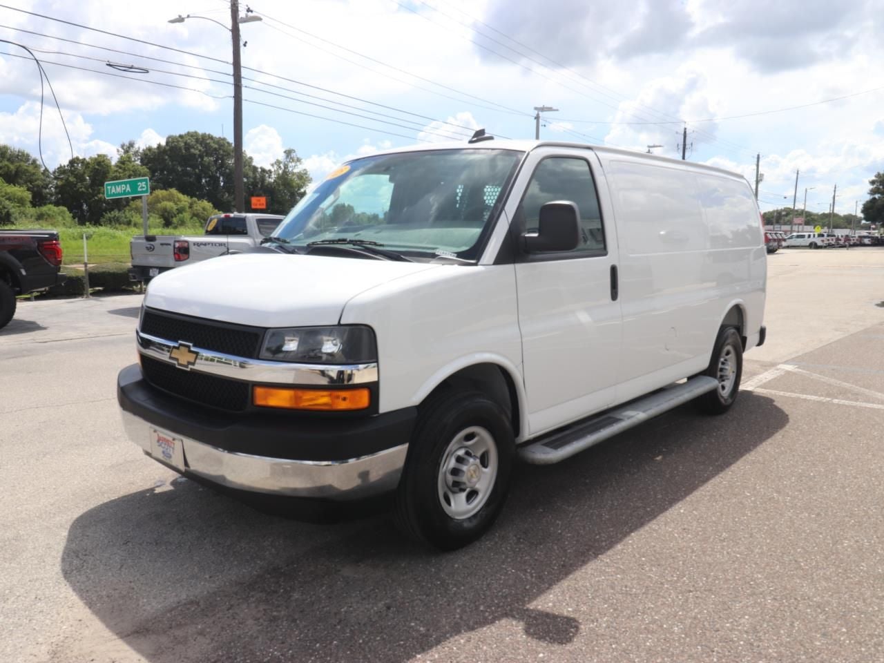2025 Chevrolet Express 2500 Work Van Cargo