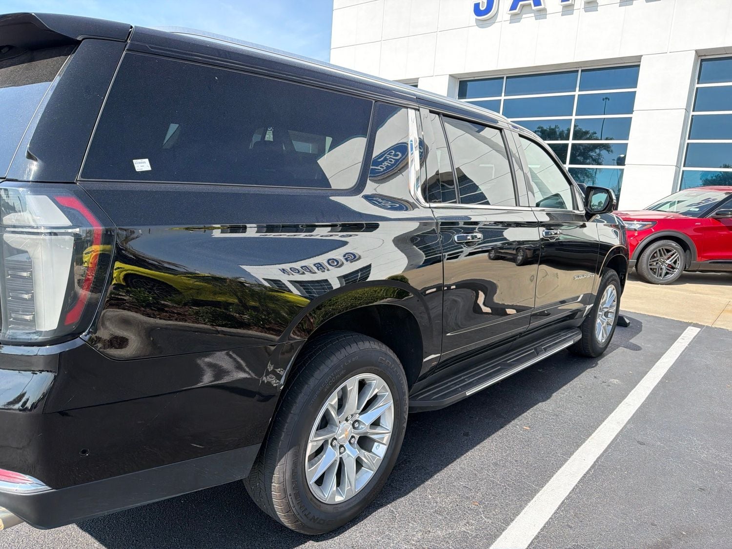 2025 Chevrolet Suburban Premier