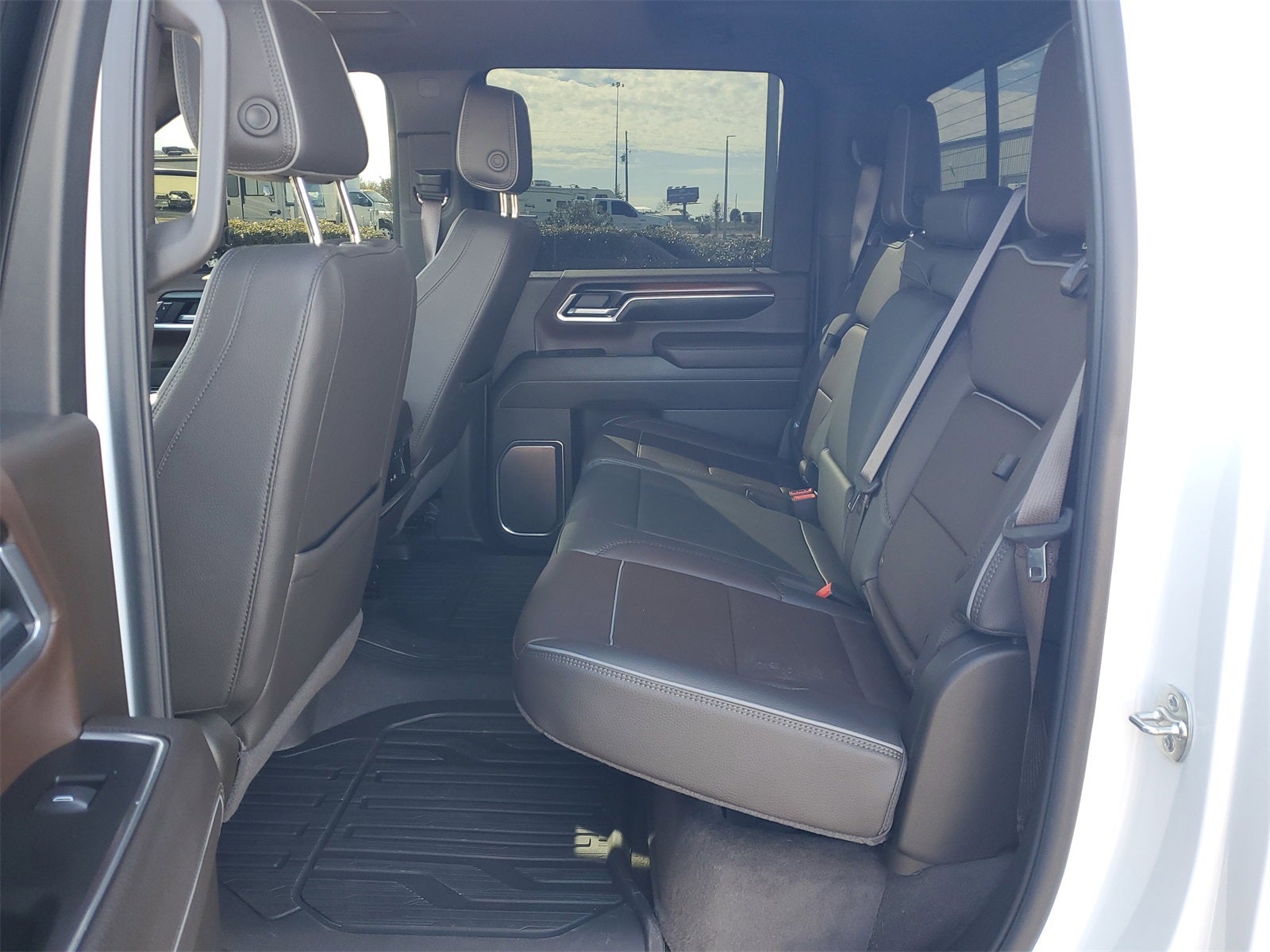 2025 GMC Sierra 2500HD Denali