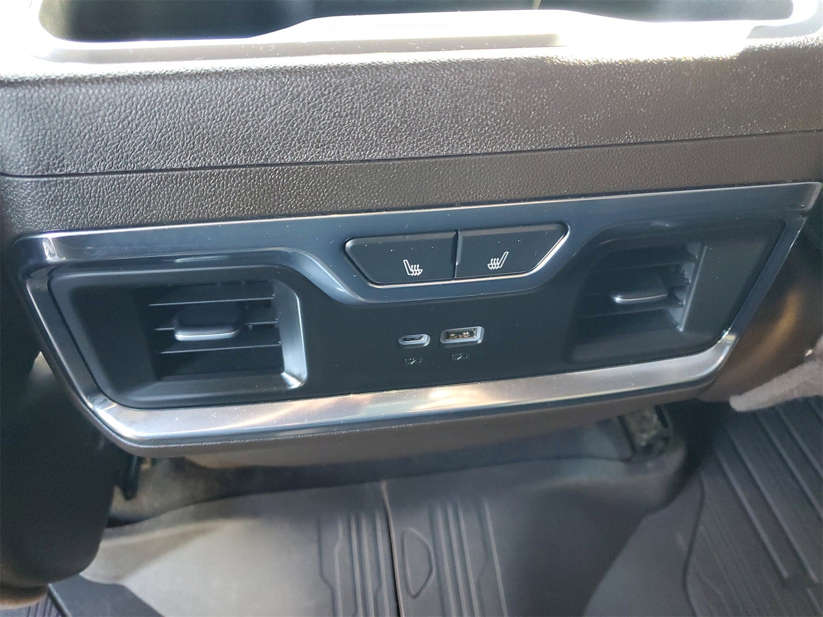 2025 GMC Sierra 2500HD Denali