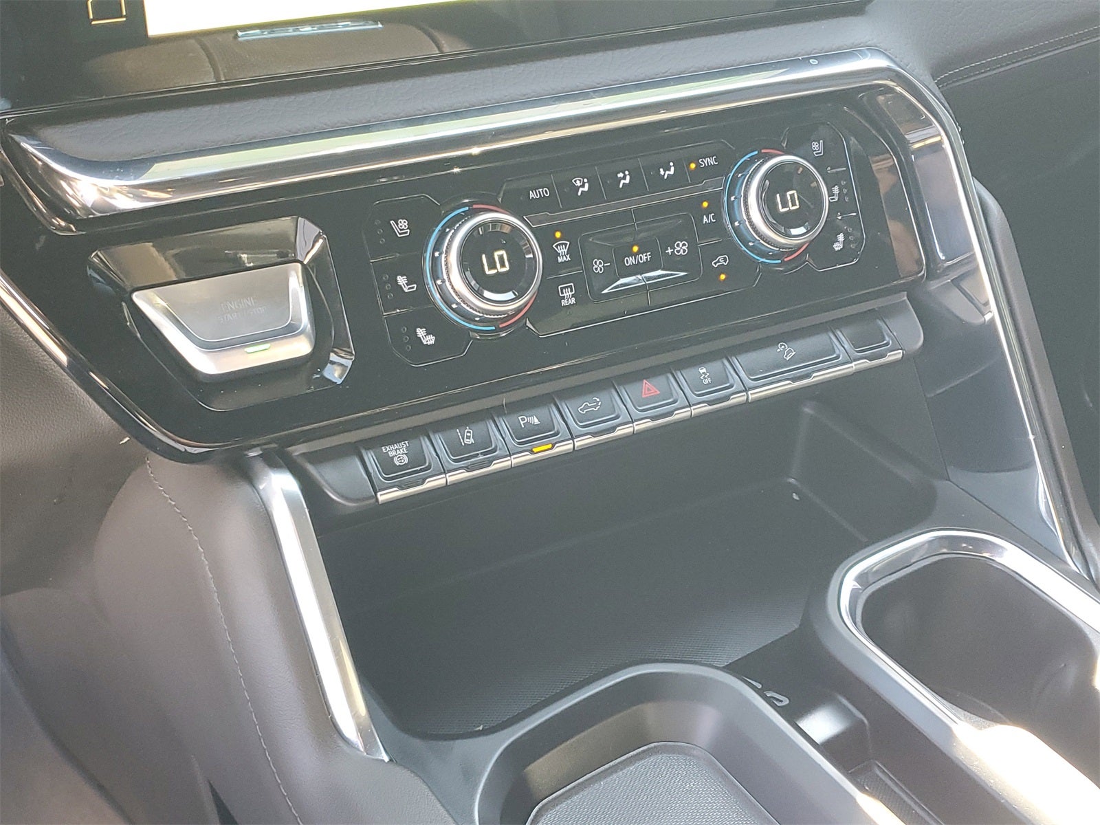 2025 GMC Sierra 2500HD Denali