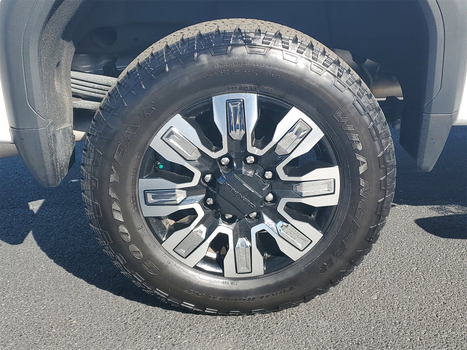 2025 GMC Sierra 2500HD Denali