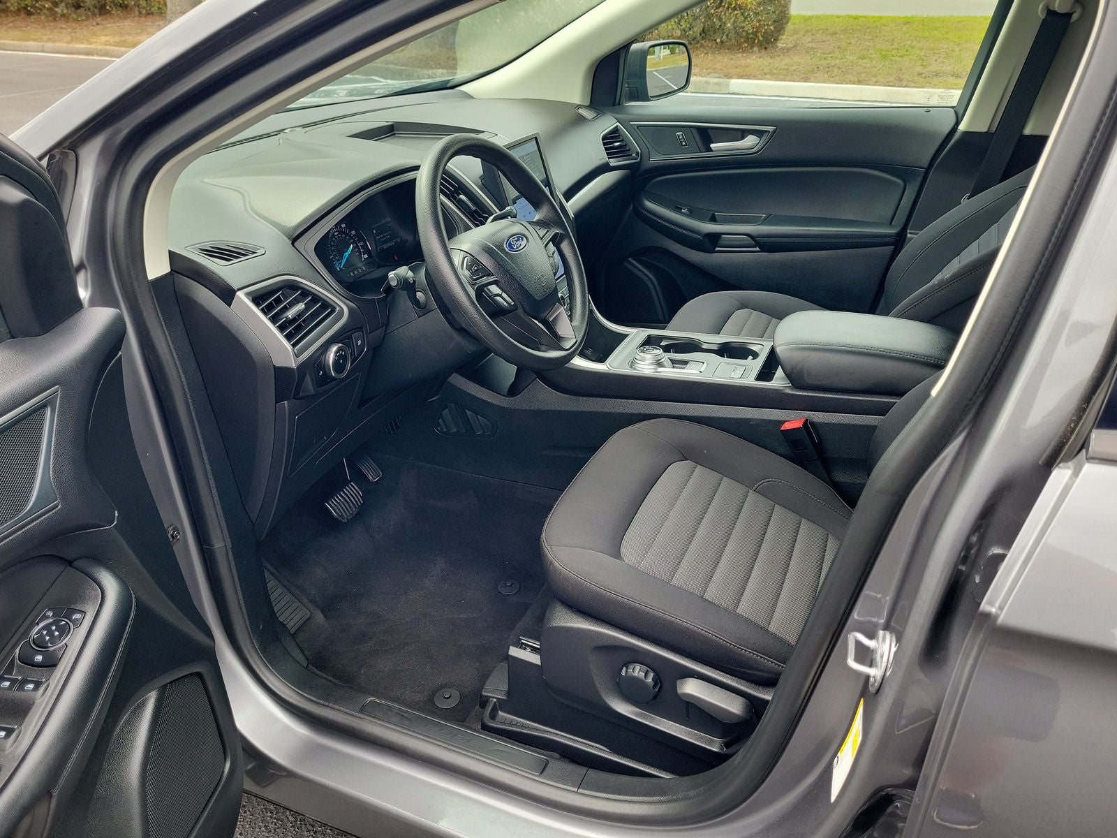 2024 Ford Edge SE