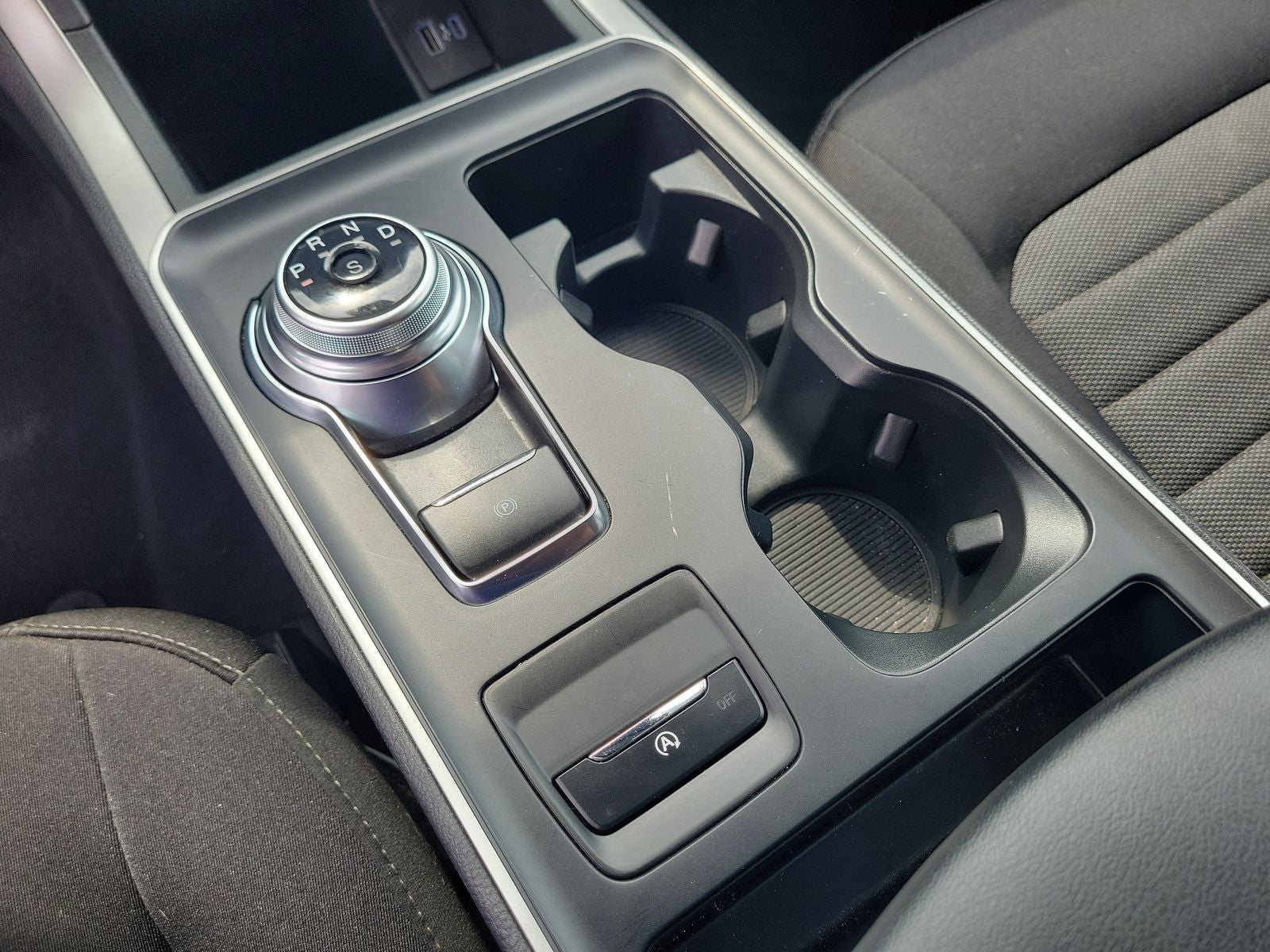 2024 Ford Edge SE