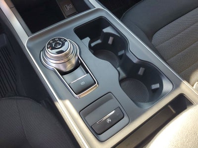 2022 Ford Edge SE