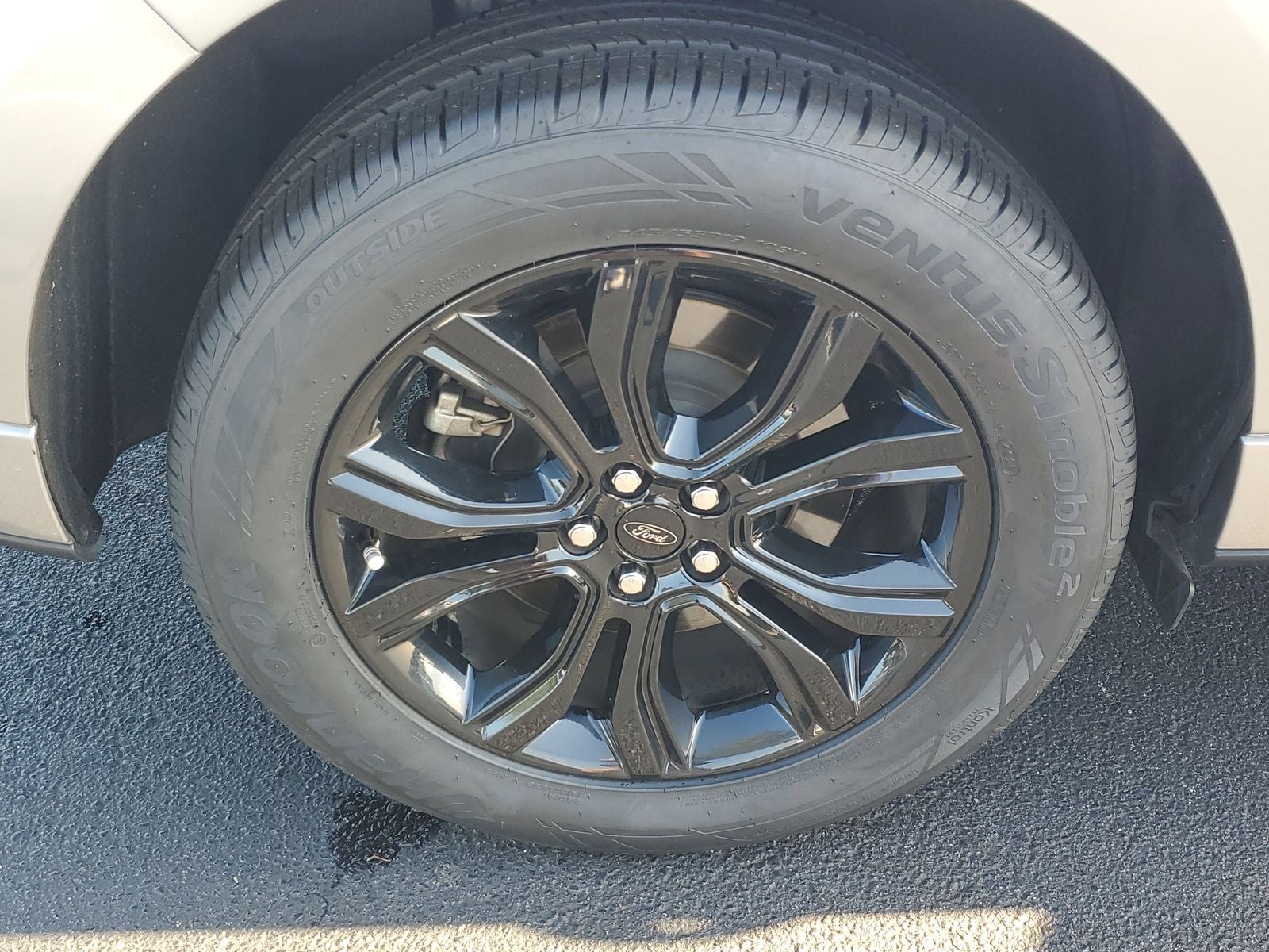 2022 Ford Edge SE