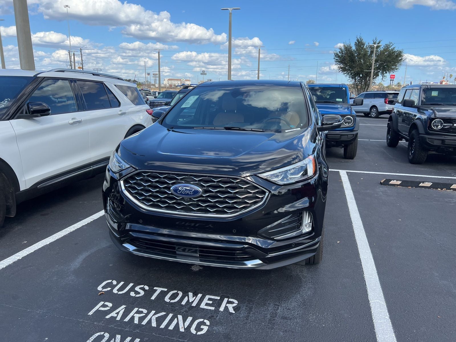 2024 Ford Edge Titanium