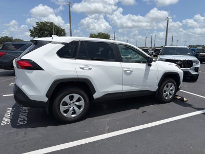 2025 Toyota RAV4 LE
