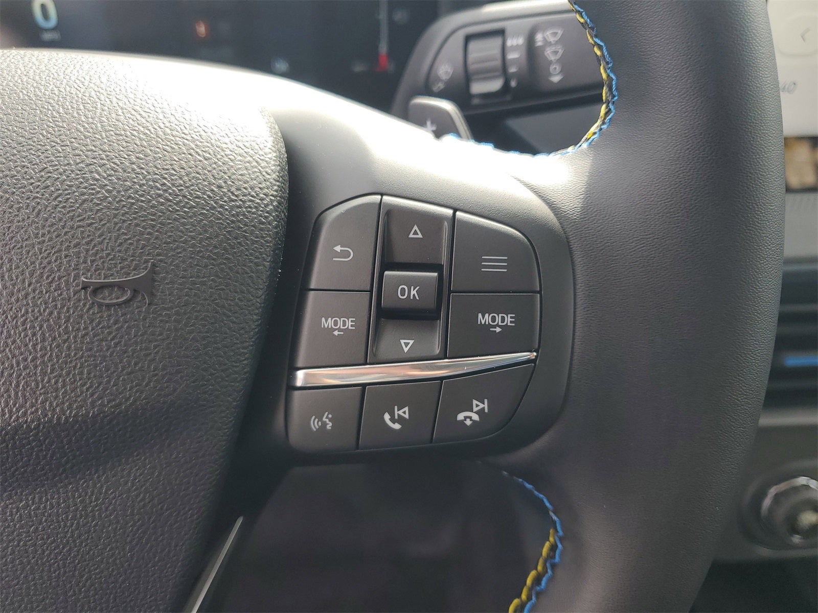 2025 Ford Maverick Lobo Standard