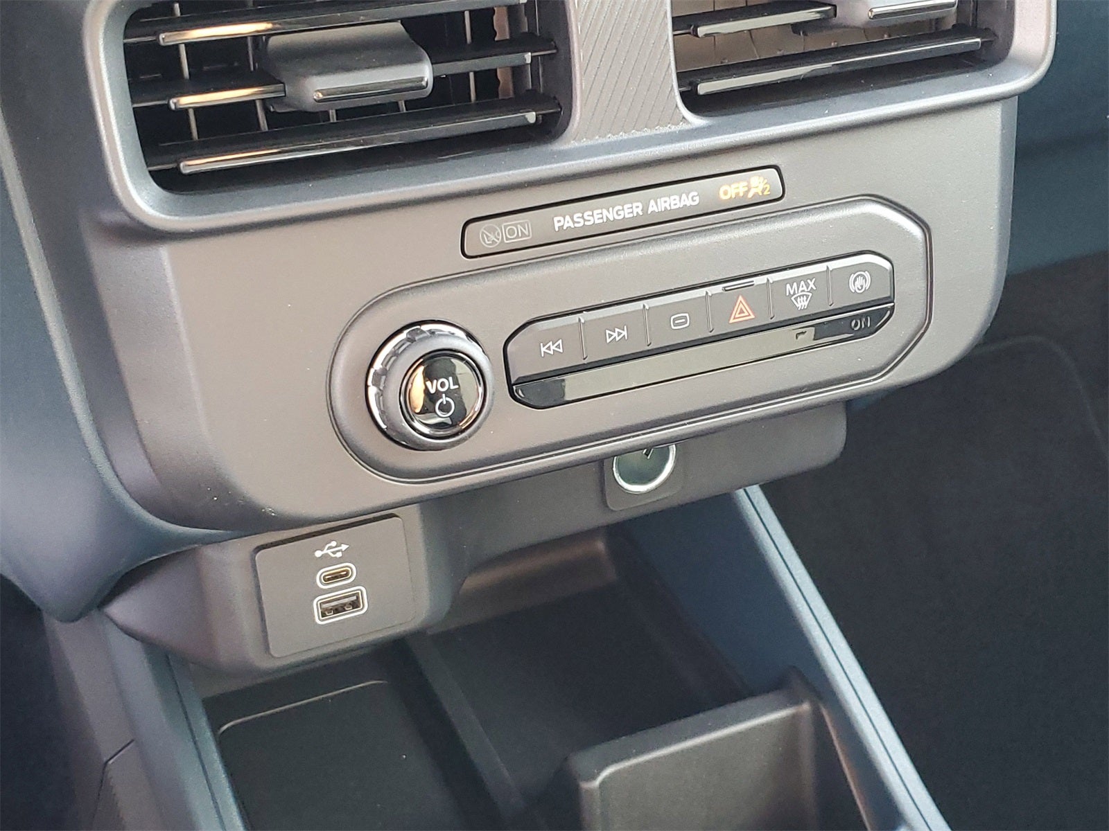 2025 Ford Maverick XL