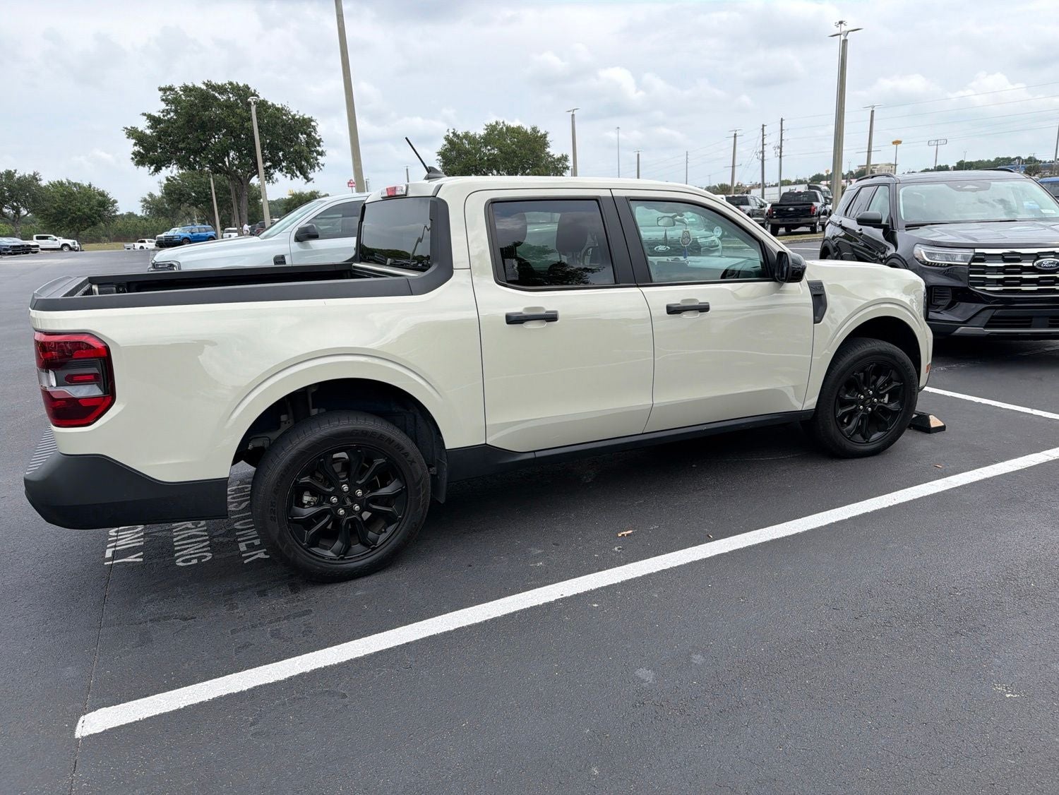2024 Ford Maverick XLT
