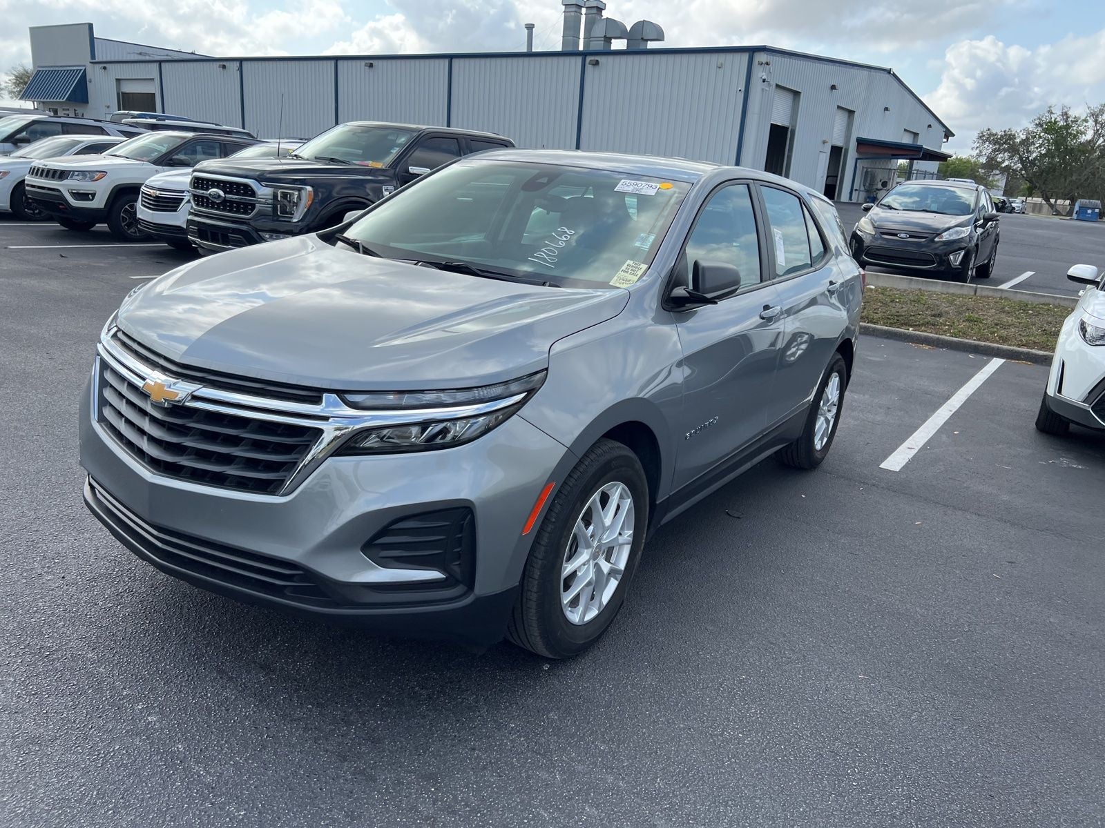 2024 Chevrolet Equinox LS